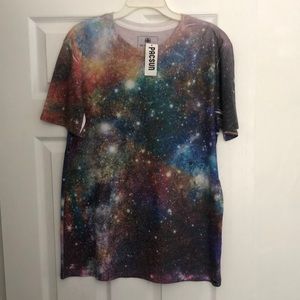 On The Byas Galaxy T Shirt Medium from Pac Sun